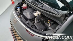 Hyundai Staria 4WD Lounge 9-Seater 2022 года из Южной Кореи