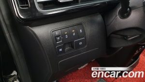 Hyundai Staria 4WD Lounge 9-Seater 2022 года из Южной Кореи