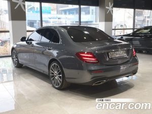 Mercedes-Benz E-Class E350 4MATIC AMG Line 2020 года из Южной Кореи