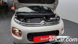 Citroen-DS C3 Aircross 1.5 BlueHDi SHINE 2020 года из Южной Кореи