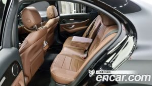 Mercedes-Benz E-Class E250 Avantgarde 2023 года из Южной Кореи