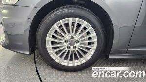 Audi A6 40 TDI Premium 2020 года из Южной Кореи