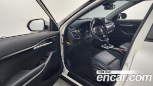 Kia Seltos Бензин 1.6 Turbo 2WD 2020 года из Южной Кореи