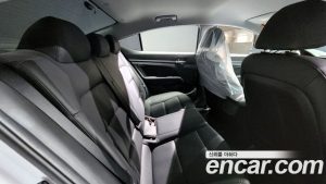 Hyundai AVANTE 1.6 2020 года из Южной Кореи