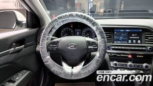 Hyundai AVANTE 1.6 2020 года из Южной Кореи