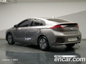 Hyundai Ioniq 1.6 HEV 2020 года из Южной Кореи