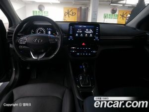 Hyundai Ioniq 1.6 HEV 2020 года из Южной Кореи