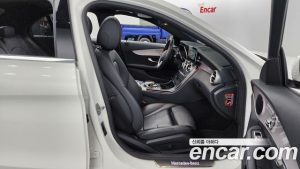 Mercedes-Benz C-Class C200 AMG Line 2021 года из Южной Кореи