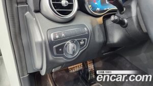Mercedes-Benz C-Class C200 AMG Line 2021 года из Южной Кореи