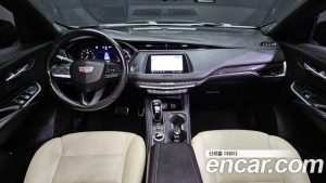 Cadillac XT4 2.0 Sport AWD 2021 года из Южной Кореи
