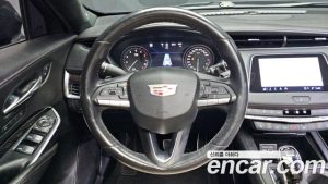 Cadillac XT4 2.0 Sport AWD 2021 года из Южной Кореи