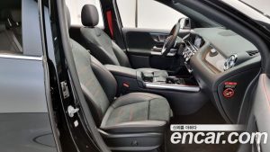 Mercedes-Benz GLA-Class GLA45 AMG 4MATIC+ 2021 года из Южной Кореи