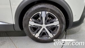 Peugeot 5008 2.0 BlueHDi GT 2020 года из Южной Кореи