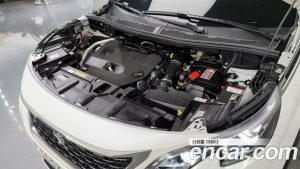 Peugeot 5008 2.0 BlueHDi GT 2020 года из Южной Кореи