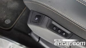 Peugeot 5008 2.0 BlueHDi GT 2020 года из Южной Кореи