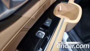 Kia Sorento Дизель 2.2 2WD 2023 года из Южной Кореи