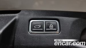 Kia Sorento Дизель 2.2 2WD 2023 года из Южной Кореи