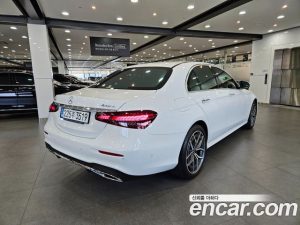 Mercedes-Benz E-Class E220d 4MATIC AMG Line 2023 года из Южной Кореи