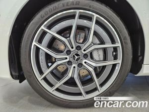 Mercedes-Benz E-Class E220d 4MATIC AMG Line 2023 года из Южной Кореи