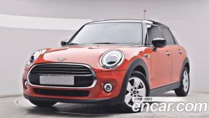 Mini Cooper 5Door DEFAULT 2021 года из Южной Кореи