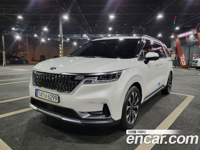 Kia Carnival Бензин 9-Seater Signature 2021 года из Кореи