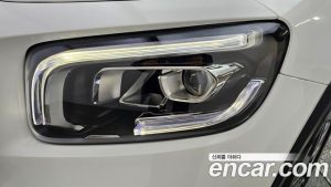 Mercedes-Benz GLB-Class GLB250 4MATIC 2021 года из Южной Кореи