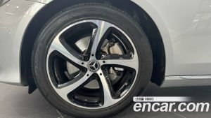 Mercedes-Benz E-Class E250 Avantgarde 2020 года из Южной Кореи