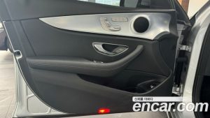 Mercedes-Benz E-Class E250 Avantgarde 2020 года из Южной Кореи