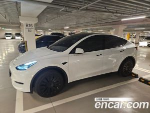 Tesla Model Y RWD 2023 года из Южной Кореи