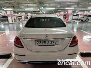 Mercedes-Benz E-Class E300 4MATIC Exclusive 2020 года из Южной Кореи