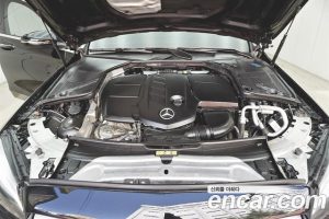 Mercedes-Benz C-Class C220 d 4MATIC 2020 года из Южной Кореи
