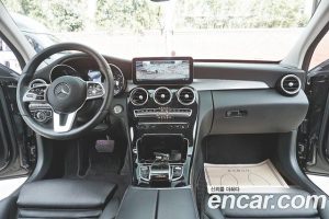 Mercedes-Benz C-Class C220 d 4MATIC 2020 года из Южной Кореи