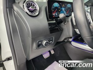 Mercedes-Benz GLA-Class GLA250 4MATIC 2020 года из Южной Кореи