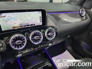 Mercedes-Benz GLA-Class GLA250 4MATIC 2020 года из Южной Кореи