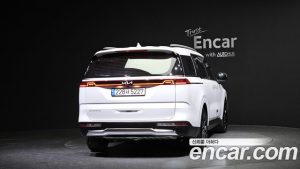 Kia Carnival 9-Seater Noblesse 2023 года из Южной Кореи