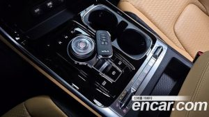 Kia Carnival 9-Seater Noblesse 2023 года из Южной Кореи