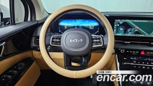 Kia Carnival 9-Seater Noblesse 2023 года из Южной Кореи