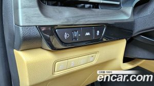 Kia Carnival 9-Seater Noblesse 2023 года из Южной Кореи