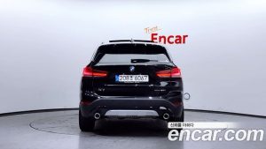 BMW X1 xDrive 20i xLine 2022 года из Южной Кореи