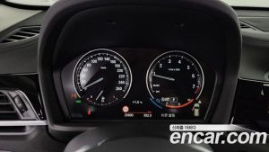 BMW X1 xDrive 20i xLine 2022 года из Южной Кореи