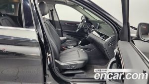 BMW X1 xDrive 20i xLine 2022 года из Южной Кореи