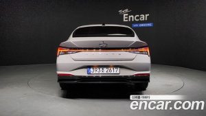 Hyundai AVANTE Inspiration 2023 года из Южной Кореи