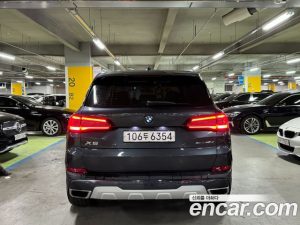 BMW X5 xDrive 40d xLine 2021 года из Южной Кореи