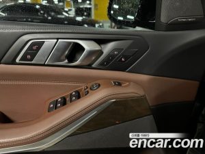BMW X5 xDrive 40d xLine 2021 года из Южной Кореи