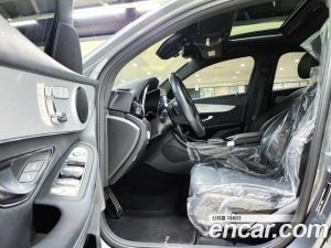 Mercedes-Benz GLC-Class GLC220 d 4MATIC Coupe 2021 года из Южной Кореи