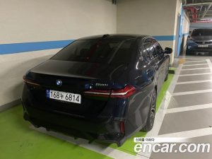 BMW 5-Series 520i M Sport 2024 года из Южной Кореи