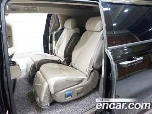 Kia Carnival 7-Seater HI-Limousine 2023 года из Южной Кореи