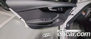 Audi A4 40 TFSI Premium 2021 года из Южной Кореи