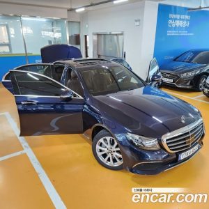 Mercedes-Benz E-Class E300 4MATIC Exclusive Intelligent Drive 2020 года из Южной Кореи