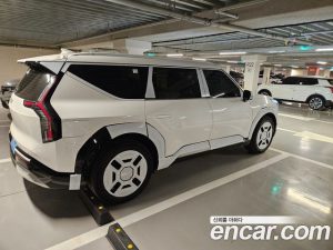 Kia EV9 Earth 4WD 2024 года из Южной Кореи